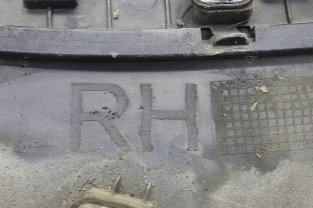 фото №12, Молдинг задних правых дверь kia ev6 cv 87734cvda0 electric 430kw 2022