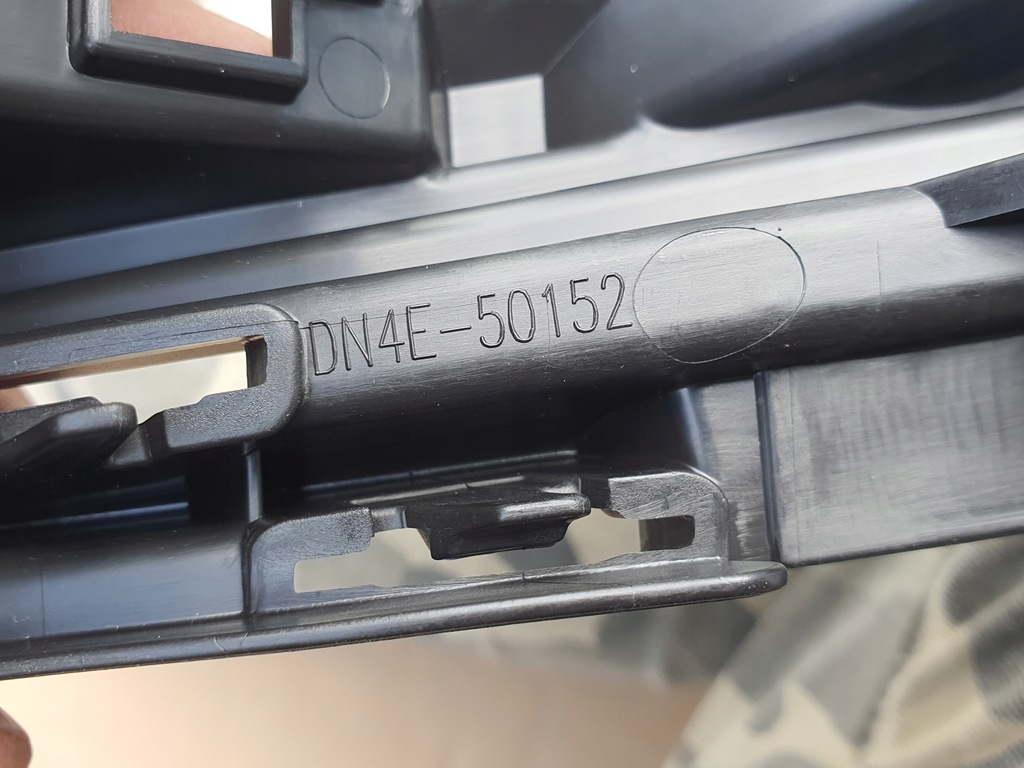 фото №9, Mazda mx-30 молдинг решетка бампера перед правая