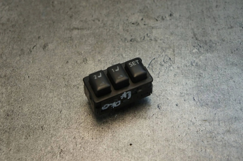 фото №1, Кнопки перемикач пам'яті сидіння infiniti fx ii qx70 lift