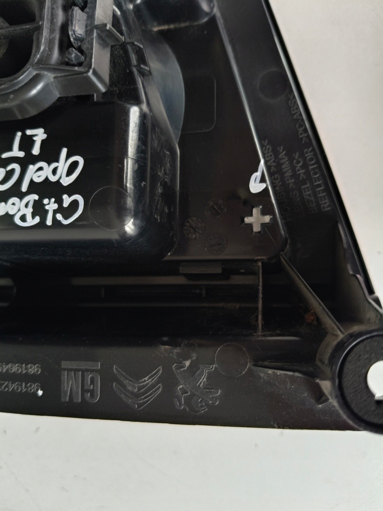 Фара левая задняя citroen berlingo iv 18- rifter led под крышке с Разборки