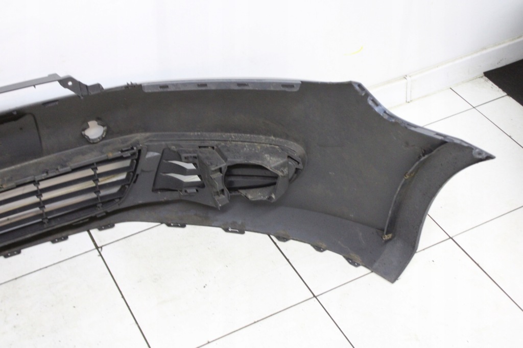 Volkswagen vw golf vi hb 2008r- бампер перед передний la7t - код лакокрасочного покрытия Цена