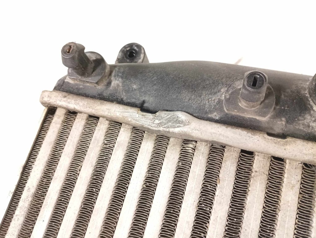 Радіатор повітря інтеркулер правий audi a6 c6 3.0 tdi 4f0145806e Зі Шроту