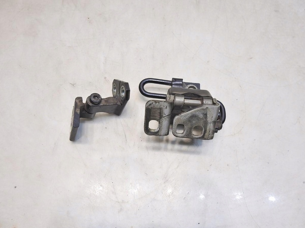 фото №6, Петля петлі двері правий задня lc9z vw golf v plus 1k4833412k