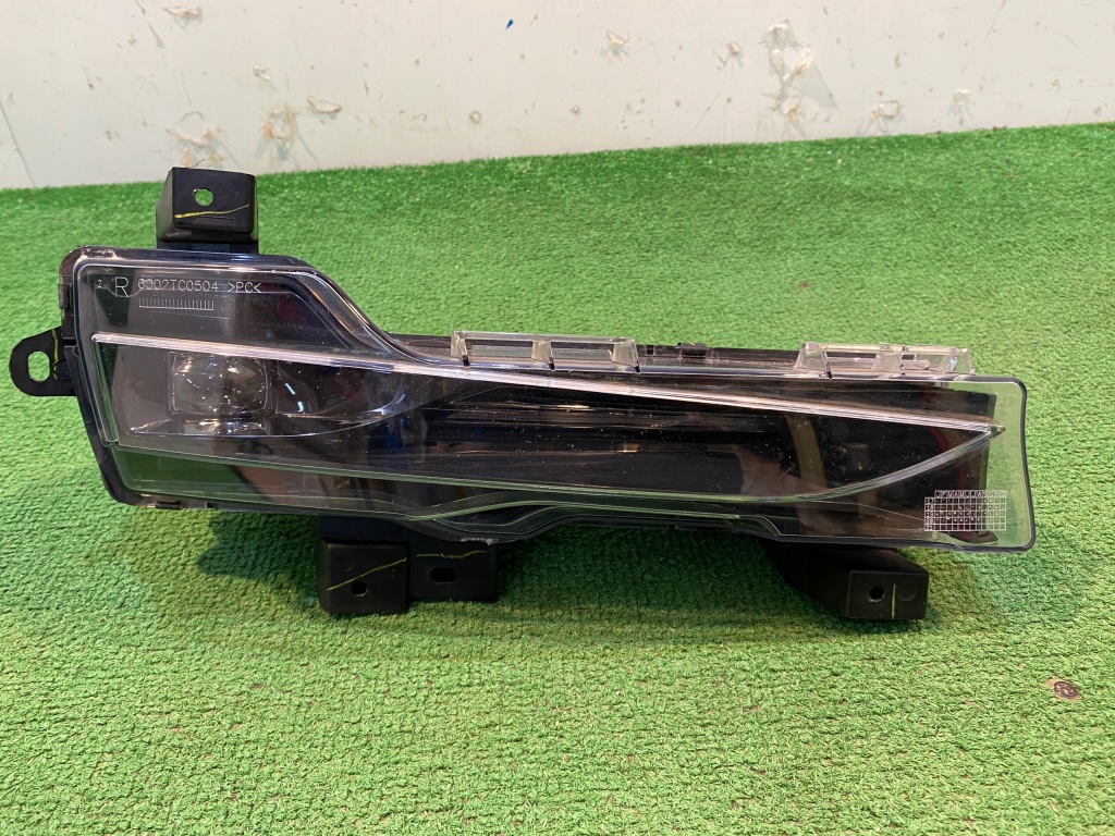 Купити Tesla model 3 протитуманна фара led drl правий 1077396-00-d