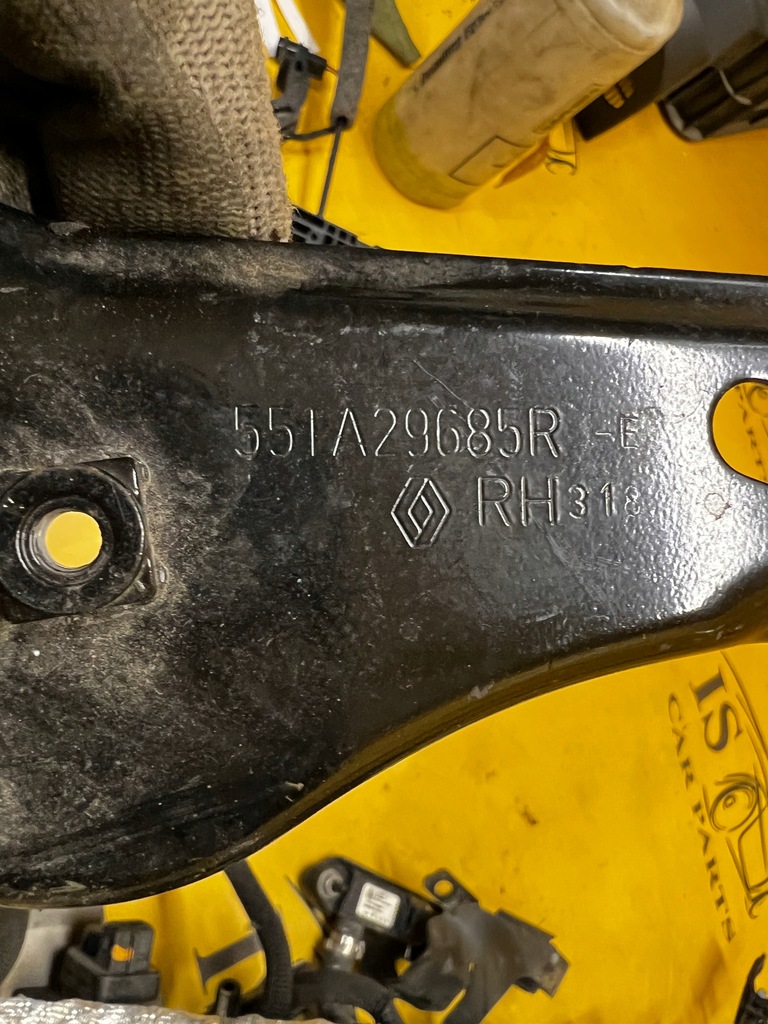 фото №4, Правый кронштейн кронштейн подрамник перед renault clio v