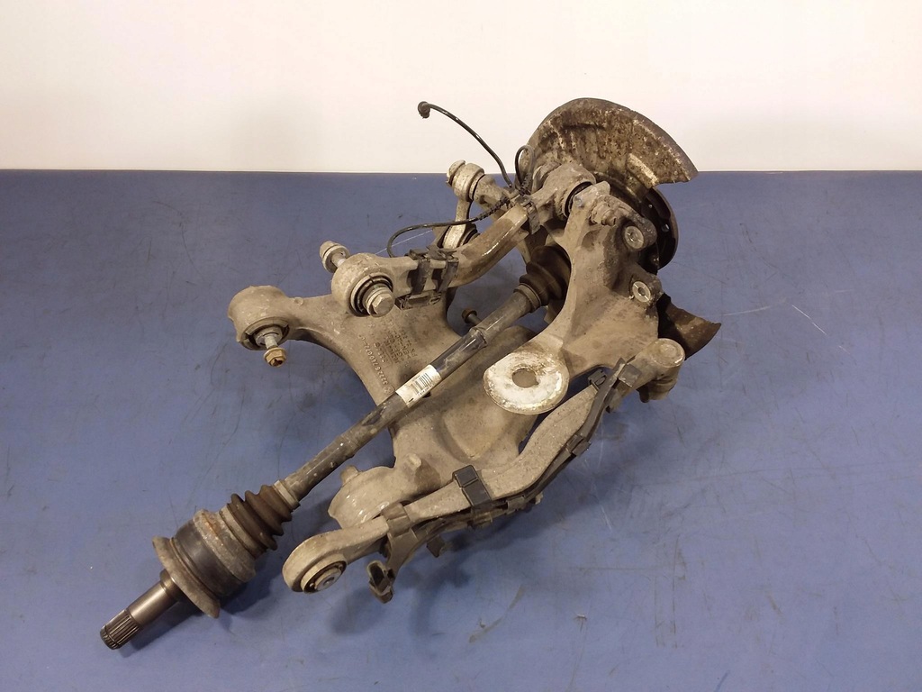 фото №8, Bmw 5 f11 525d поворотный кулак ступица правая задняя 6796100