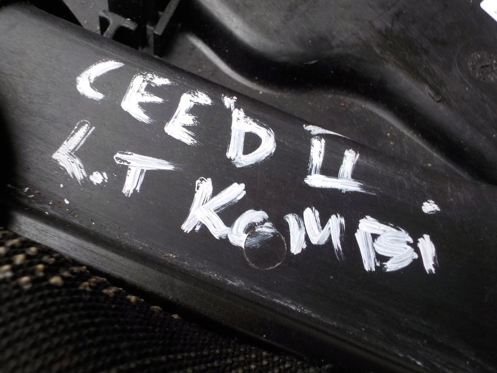 фото №9, Kia ceed ii kombi подъемник стекло динамик левый задняя