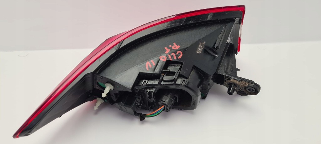 фото №2, Renault clio iv лампа правая задняя