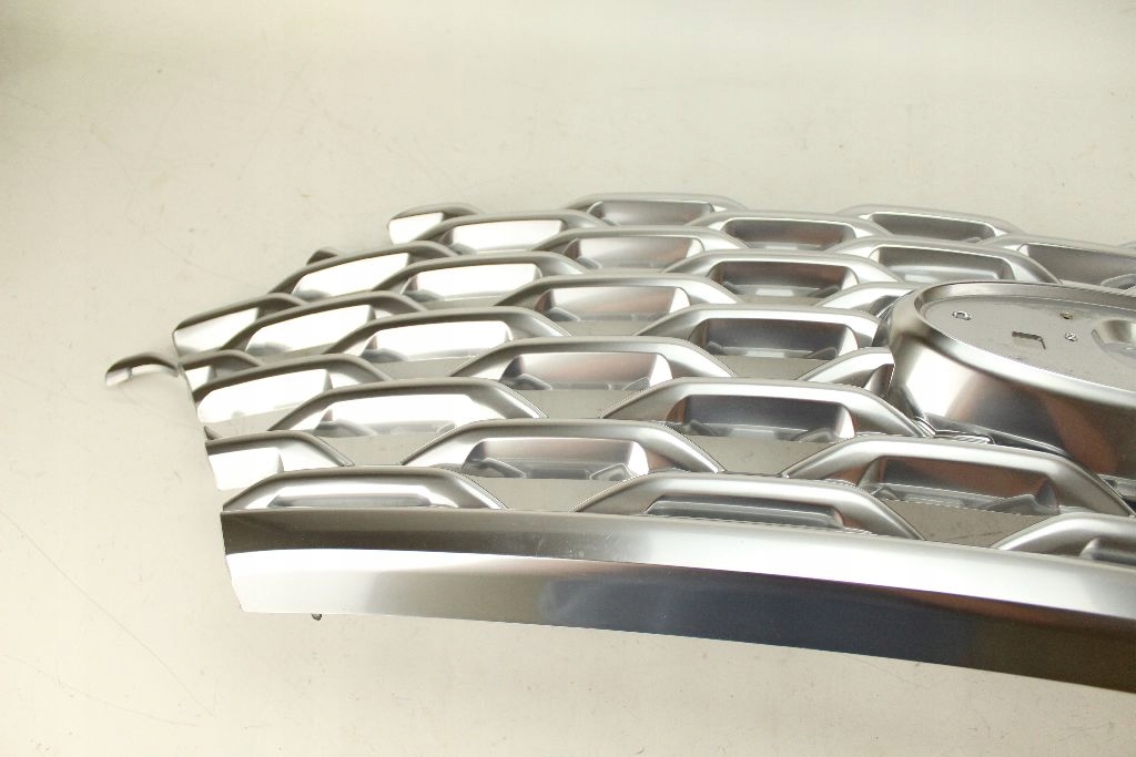 фото №7, Решітка радіатора решітка радіатора ford explorer platinum lb5b-8150-daw