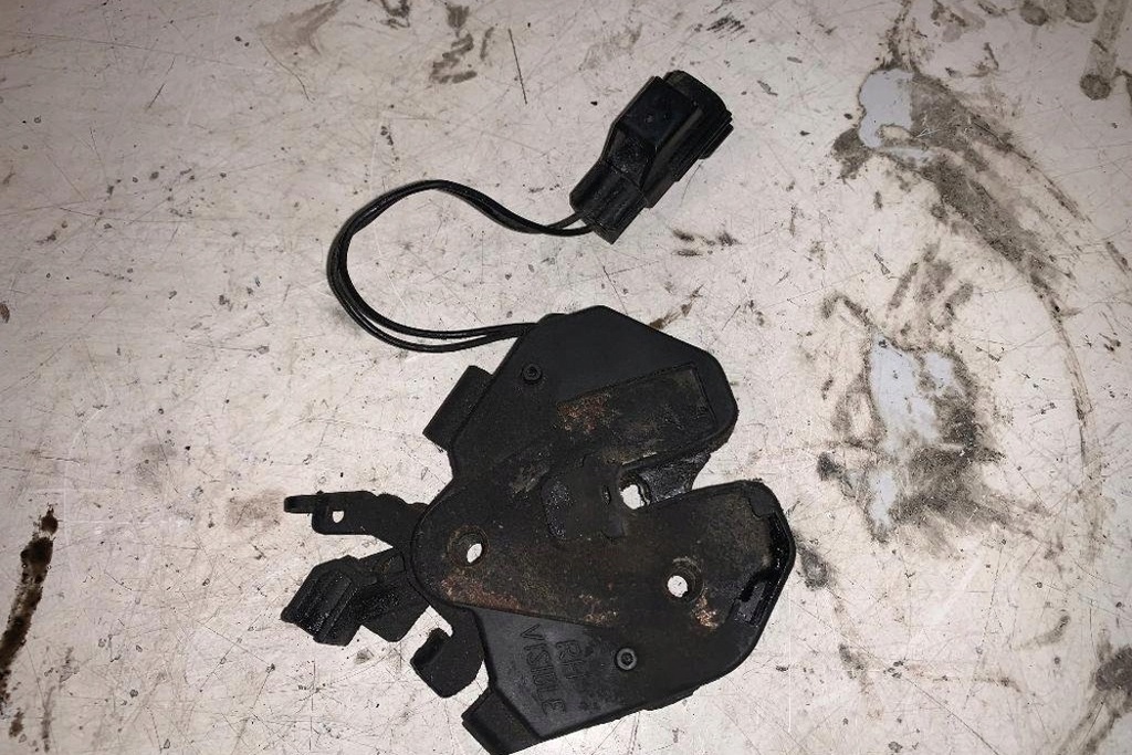 фото №1, Замок капот volvo v70 ii sw 9483765 2006