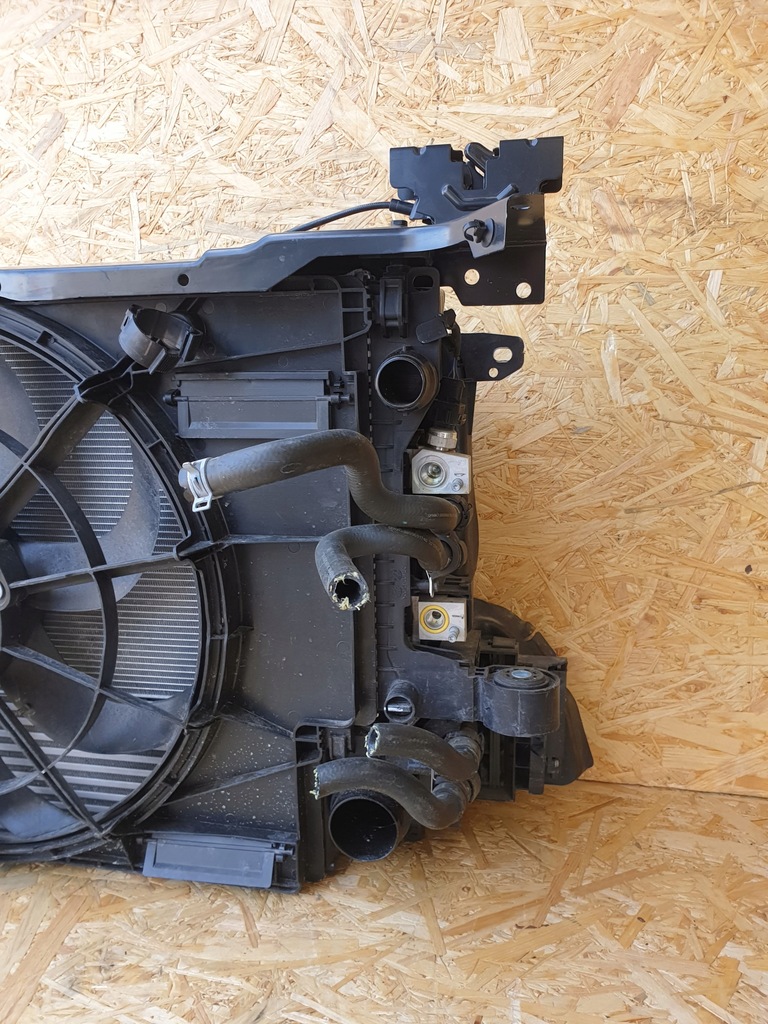 фото №10, Volvo xc40 pas передний радиатор 1.5 гибрид lift