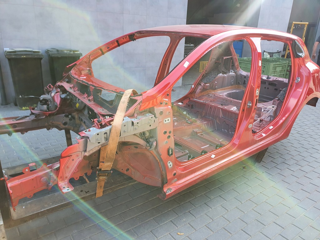 фото №1, Порог левый четверть renault clio v 19-