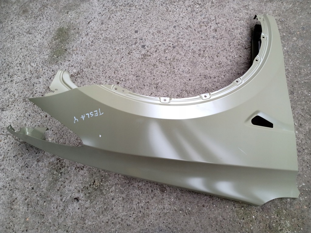 фото №8, Tesla y капот