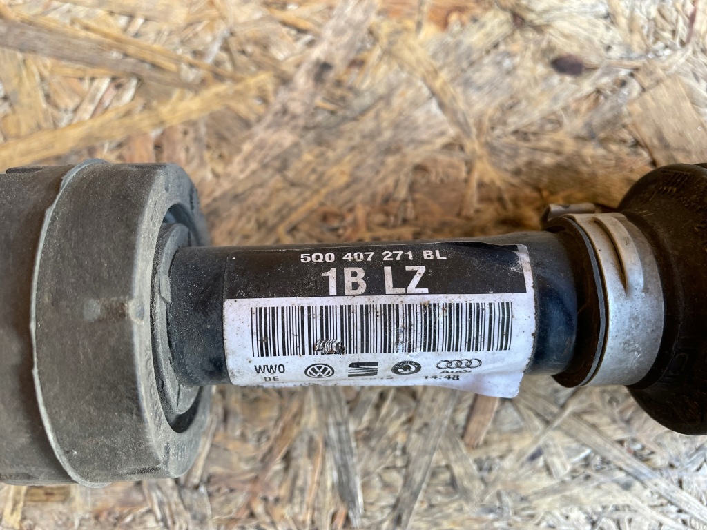 Audi оригинальный номер 5q0 407 271 bl wał приводной Оригинал