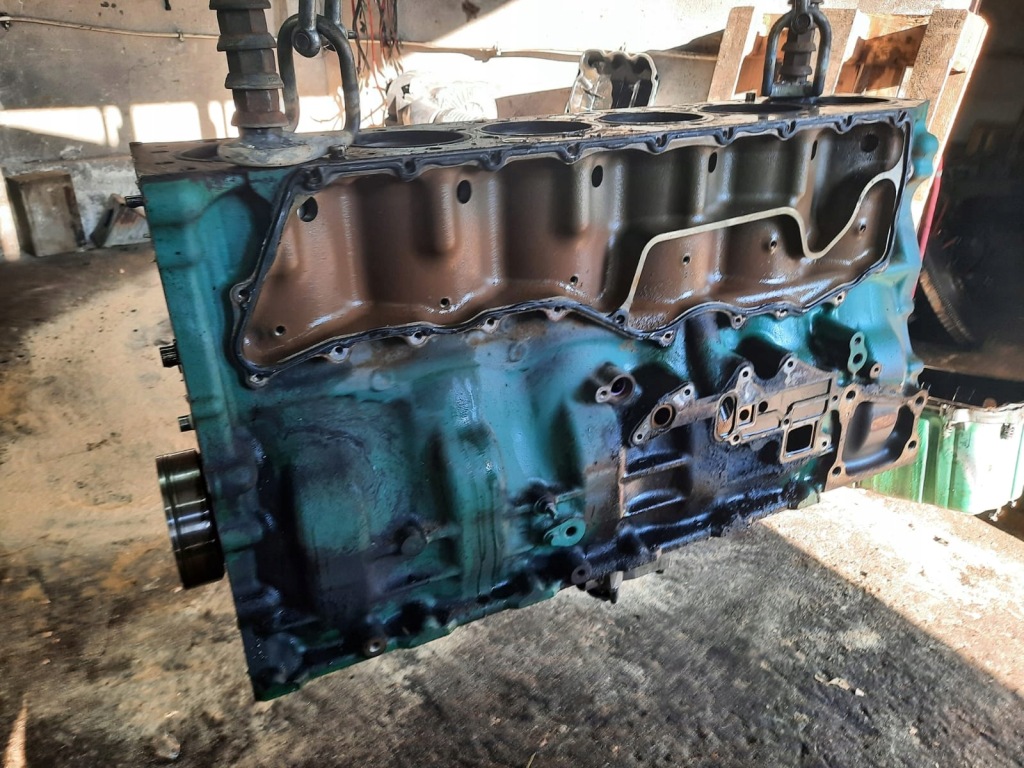 фото №1, Блок двигателя поршни wał коленчатый volvo fm 9 d11c euv