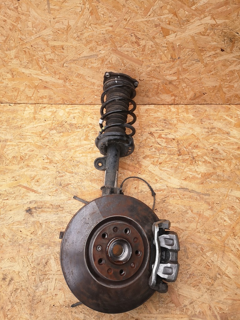 фото №1, Jeep compass ii амортизационная стойка поворотный кулак правый перед