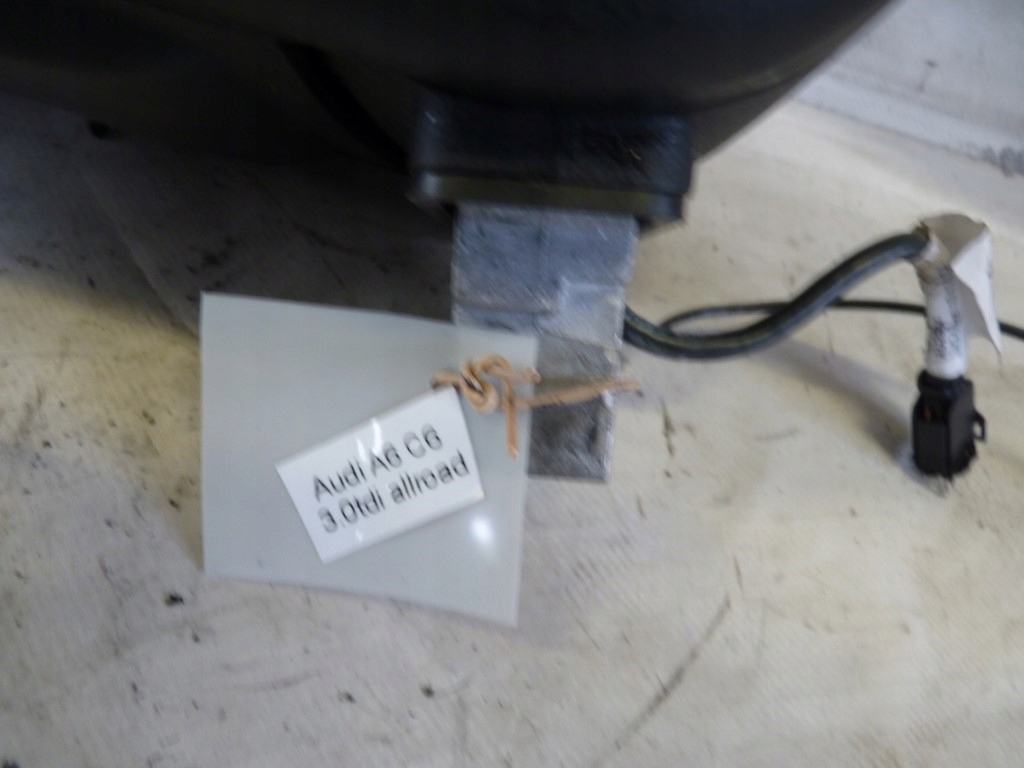 фото №4, Audi a6 c6 підлокітник 04-11