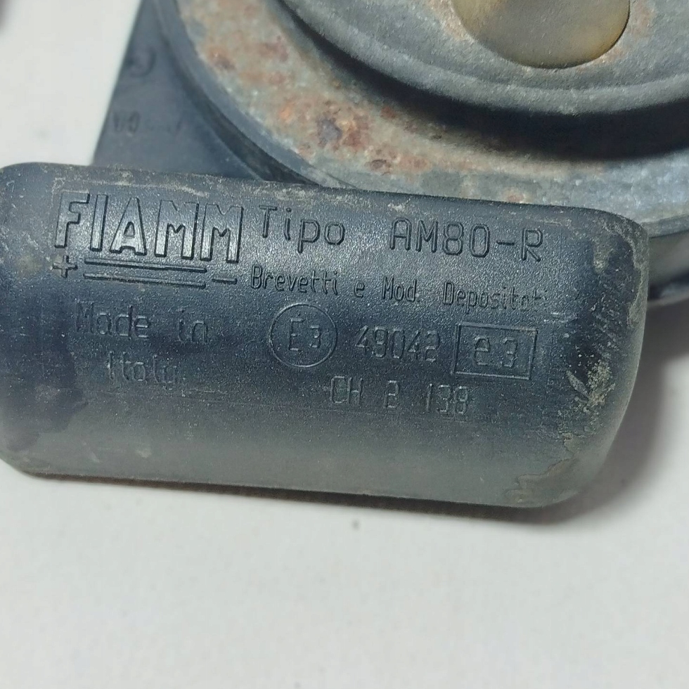 фото №10, Volvo v70 2000 клаксон