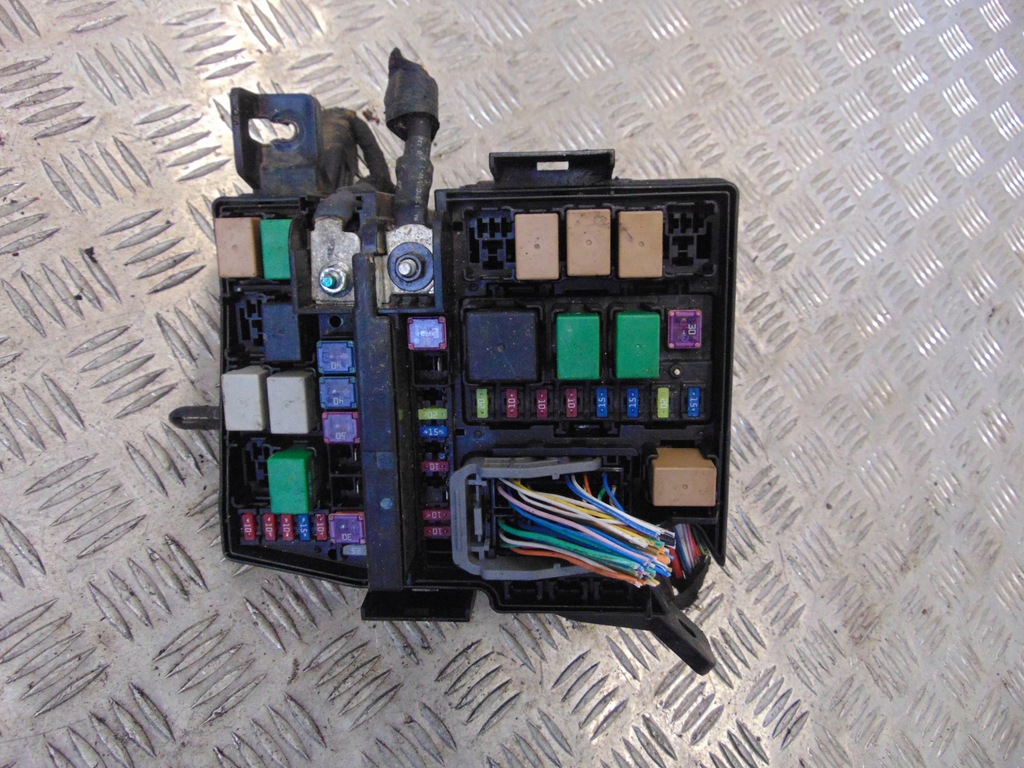 фото №1, Kia optima iii корпус коробка предохранителей 10-