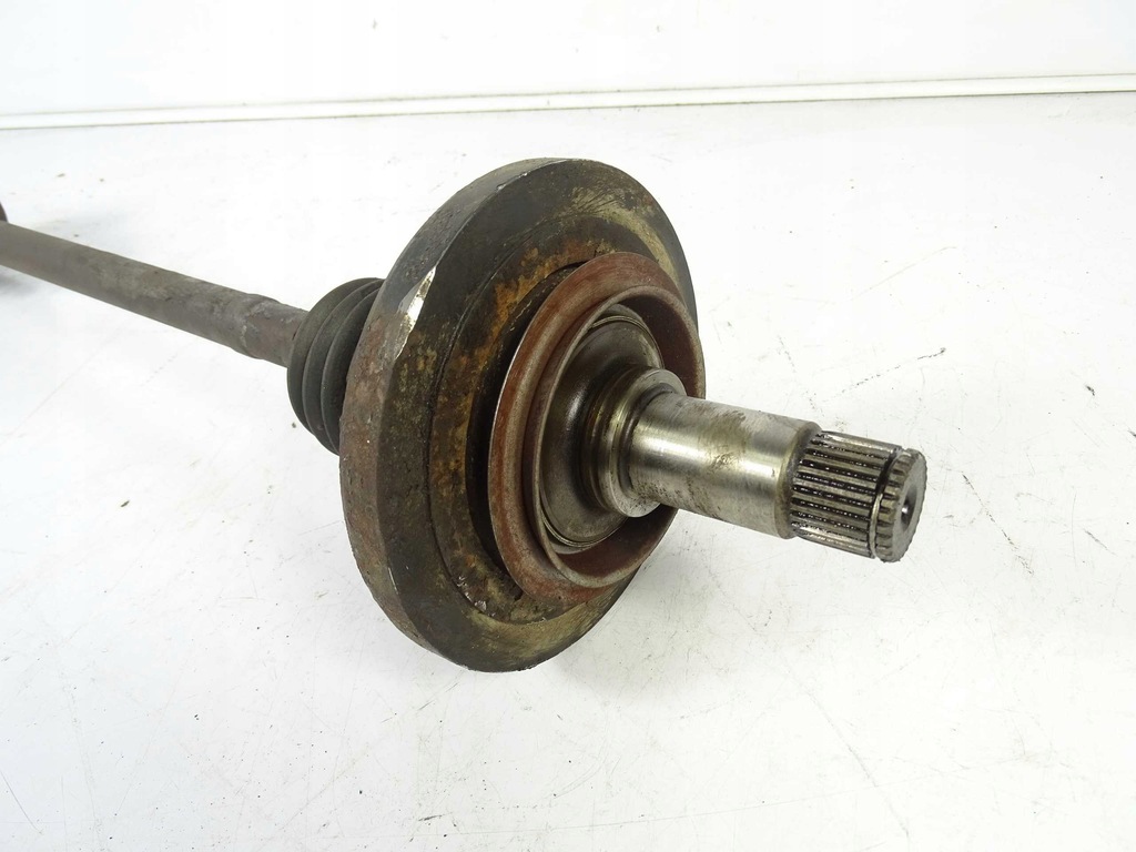 фото №3, Mercedes cls w219 3.5 приводной вал półośka левый задняя