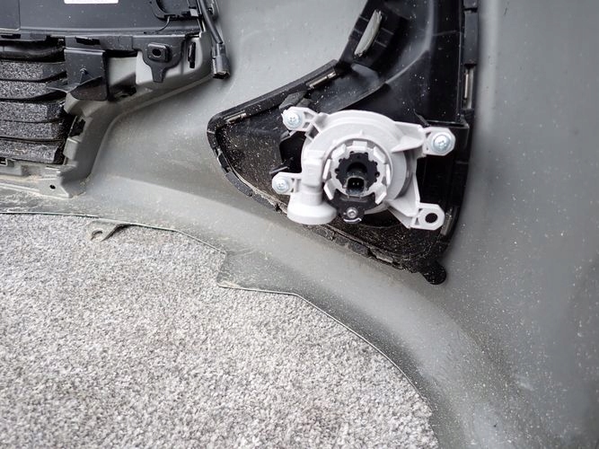 фото №8, Toyota yaris iv бампер передний перед