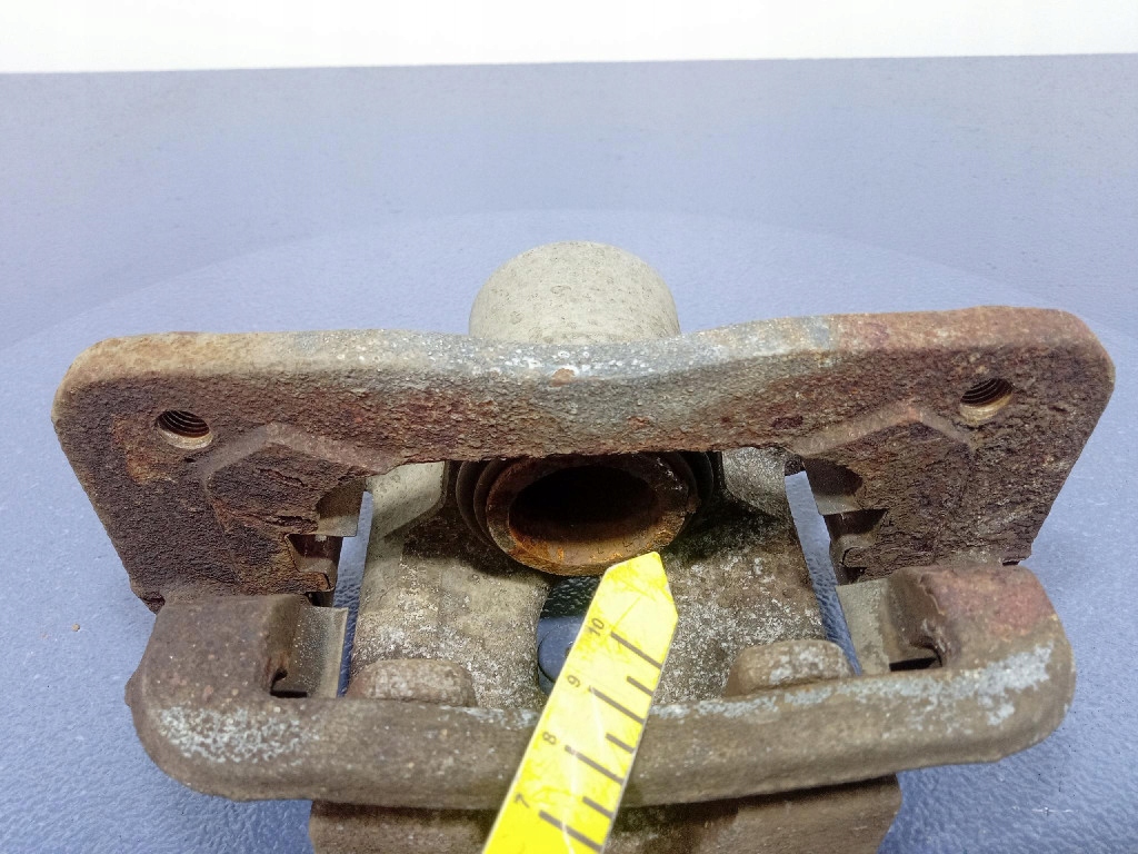 фото №7, Kia sorento ii суппорт тормозной задняя правый задний скоба bc140123