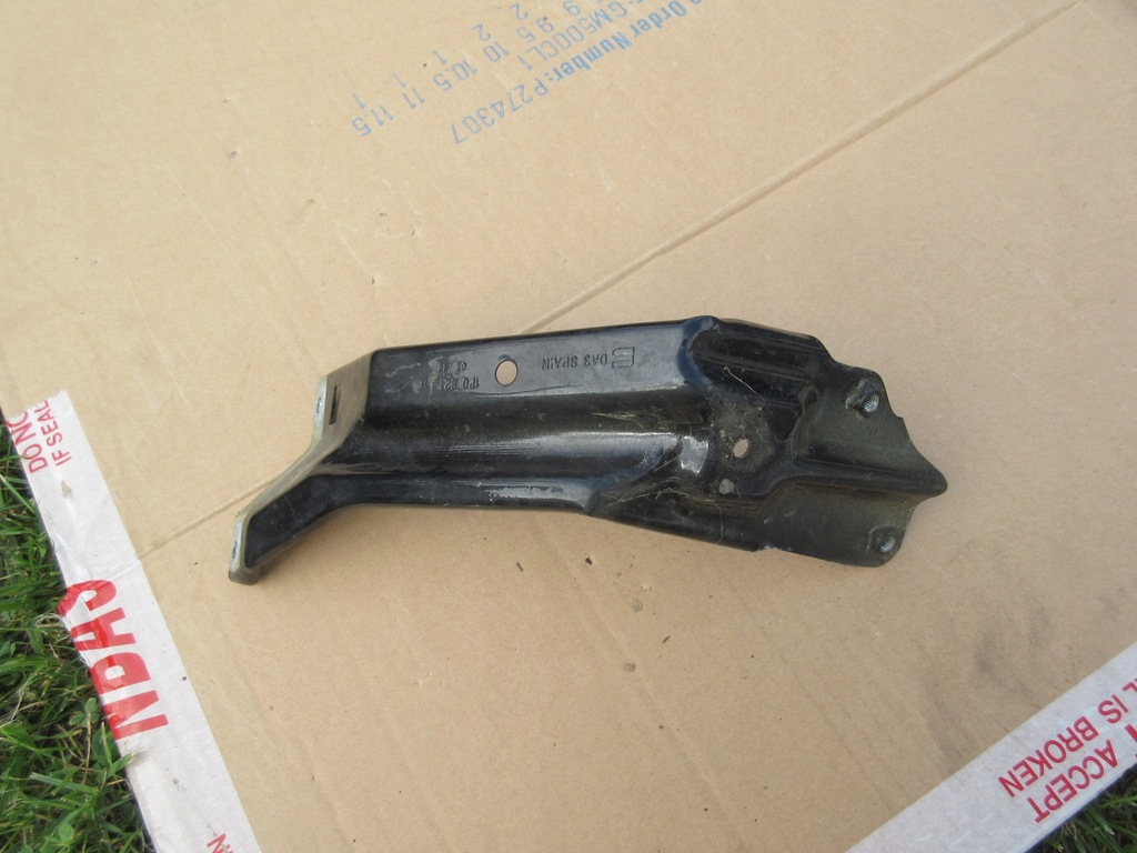 фото №1, Кронштейн крила правий перед 1p0821136 leon ii