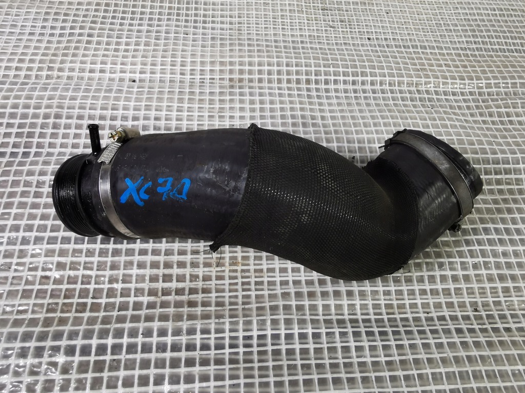 фото №1, Volvo xc70 ii 07-16 2.4 d5 215km шланг труба wąż інтеркулер 30792885