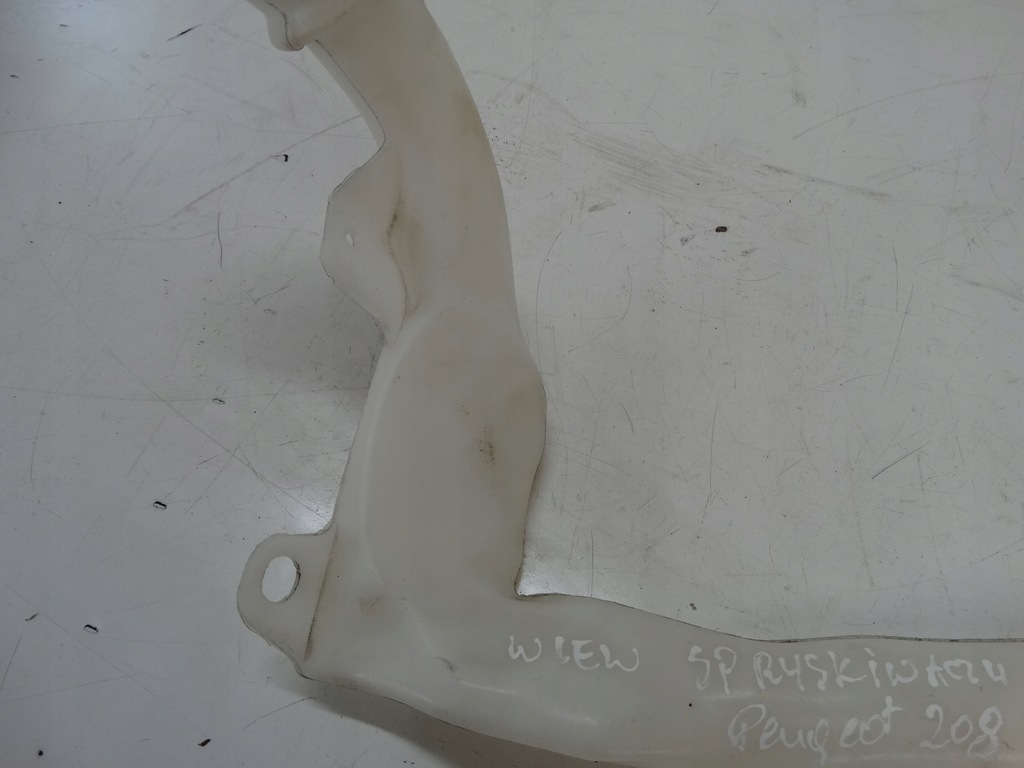 фото №5, Заливная горловина бачок омывателя peugeot 208