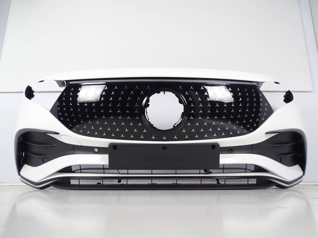 фото №1, Бампер передній mercedes eqa 243 w243 amg версія 6xpdc + радар + камера