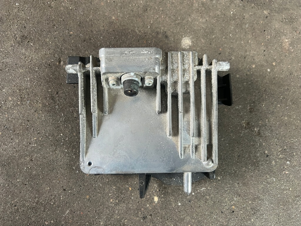Купить Mercedes cla 118 камера стекло 2479004411