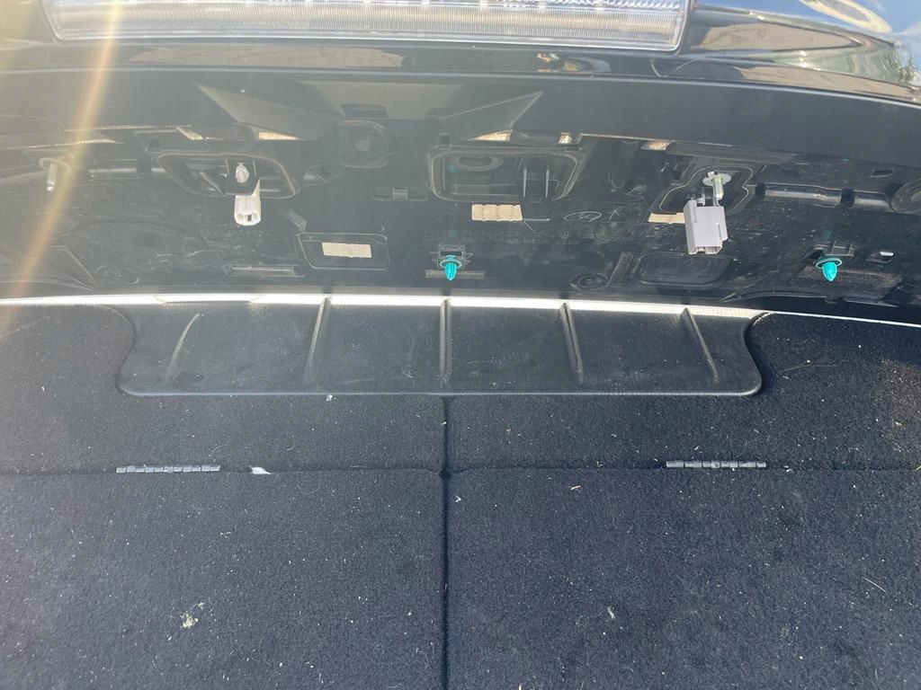 фото №2, Спойлер крышки задняя lexus nx 2016r.