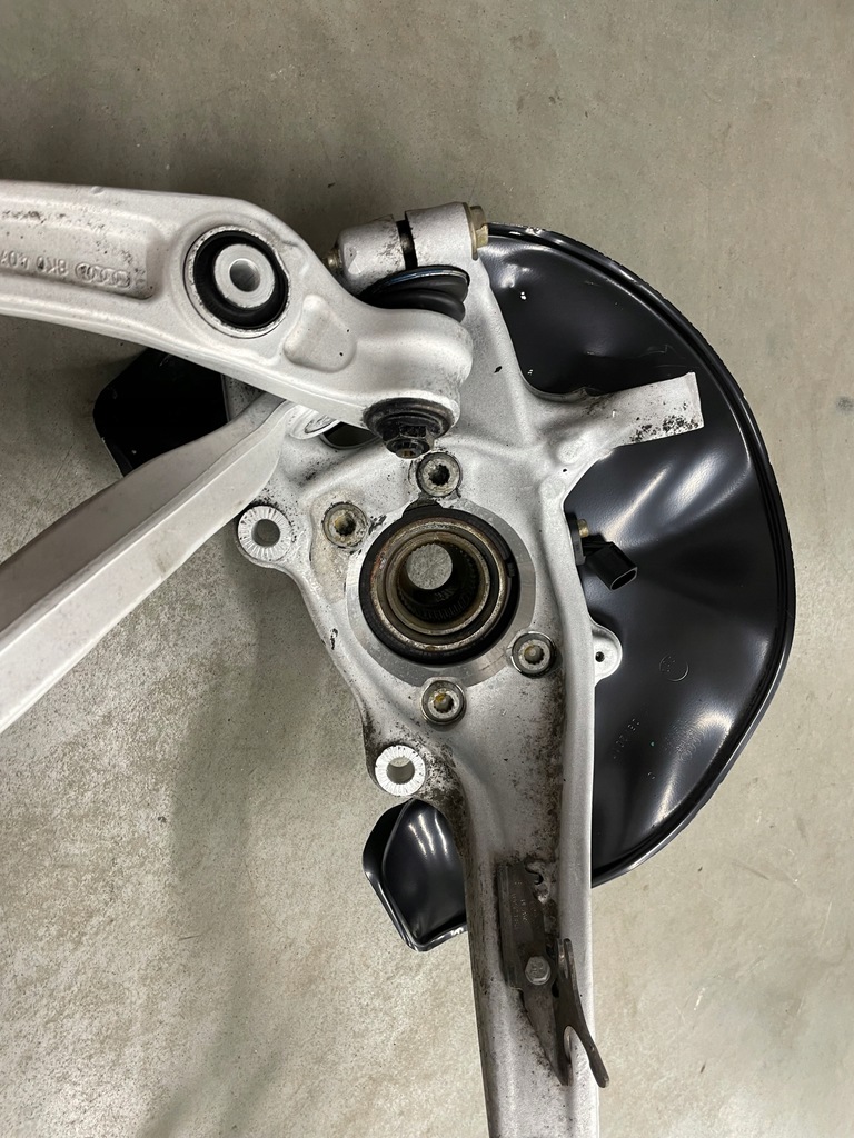 фото №8, Поворотний кулак комплектна a6 c7 лівий перед важіль важелі оригінал