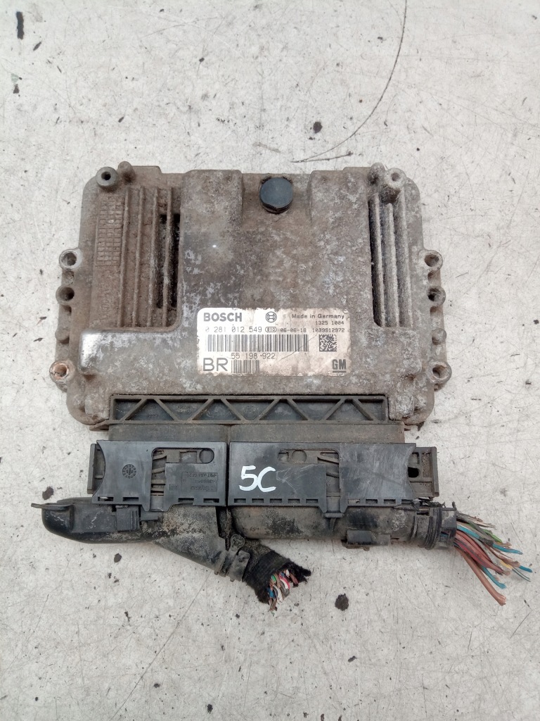 фото №1, Opel astra бортовой компьютер двигателя 0281012549