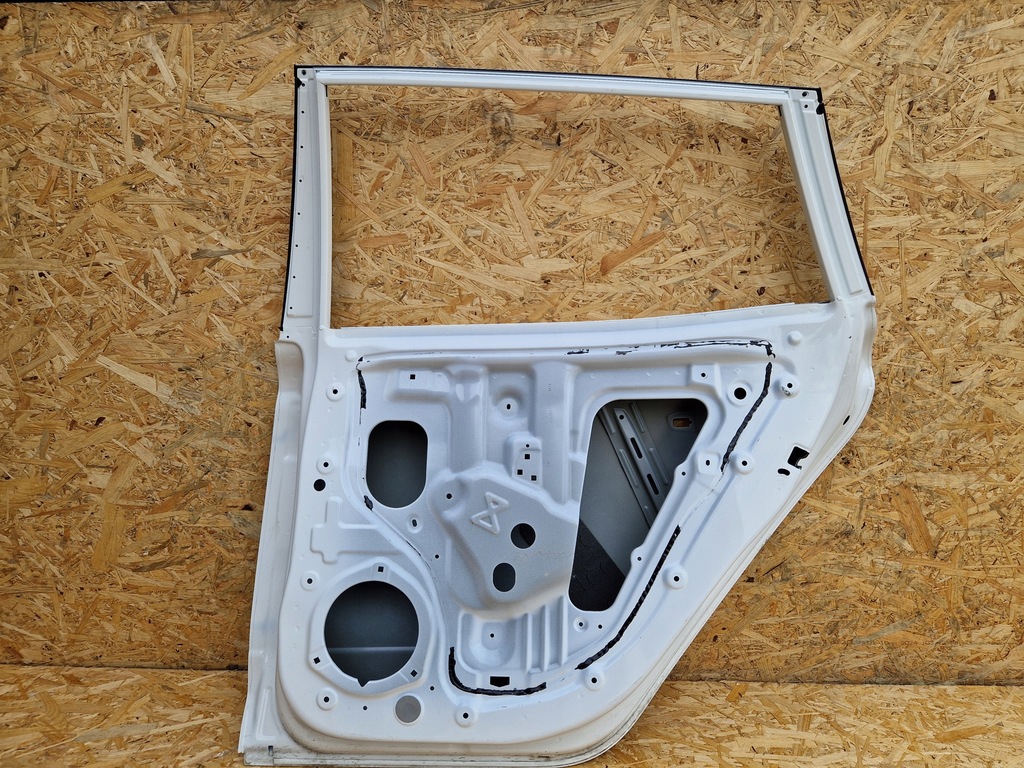фото №7, Двері праве задня mg 5 ev mg5