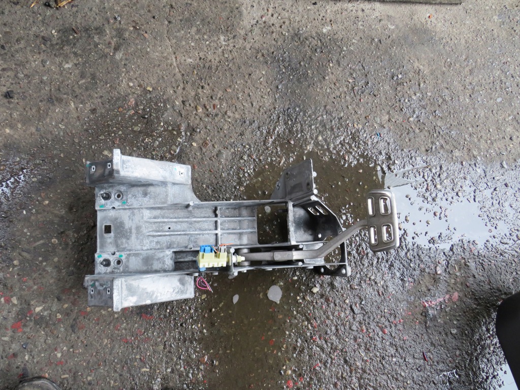 фото №1, Педаль гальма chevrolet corvette c5