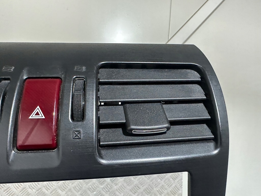 фото №4, Subaru xv рамка радио решётка решётки обдув