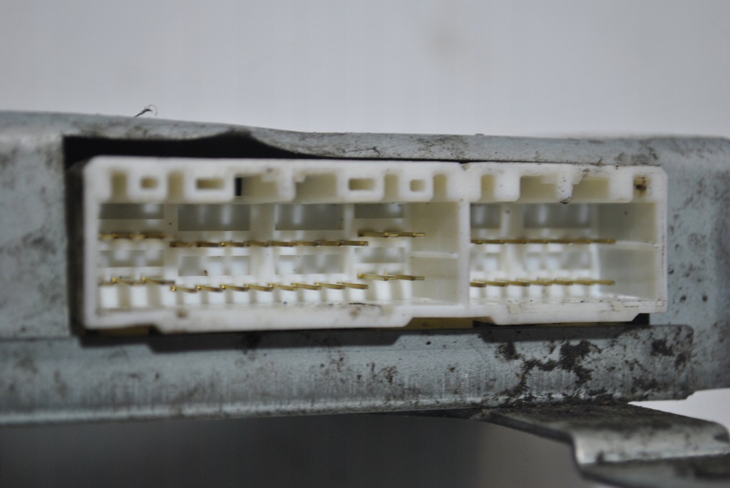 фото №8, Блок управления abs suzuki baleno 1.3 33940-64g00