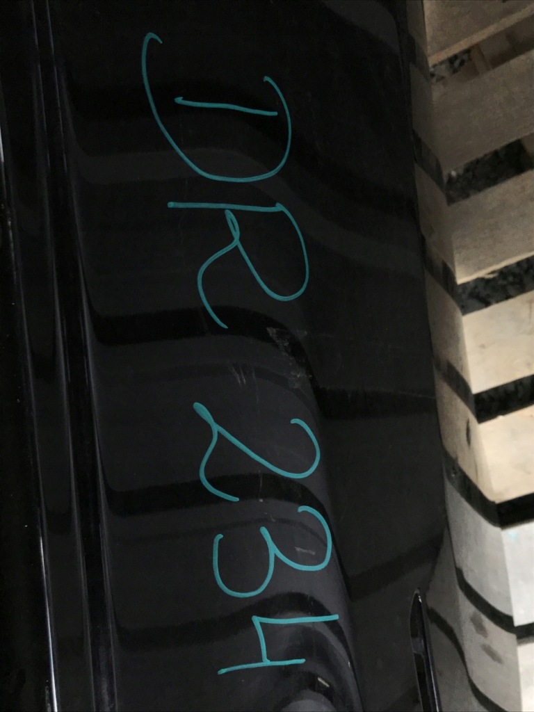 Купить Дверь правое  задняя задняя tesla model 3