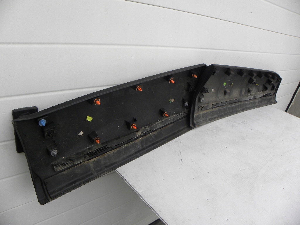 Peugeot 3008 2 накладки на дверь wersia без хрома 16-2023 год в Украине