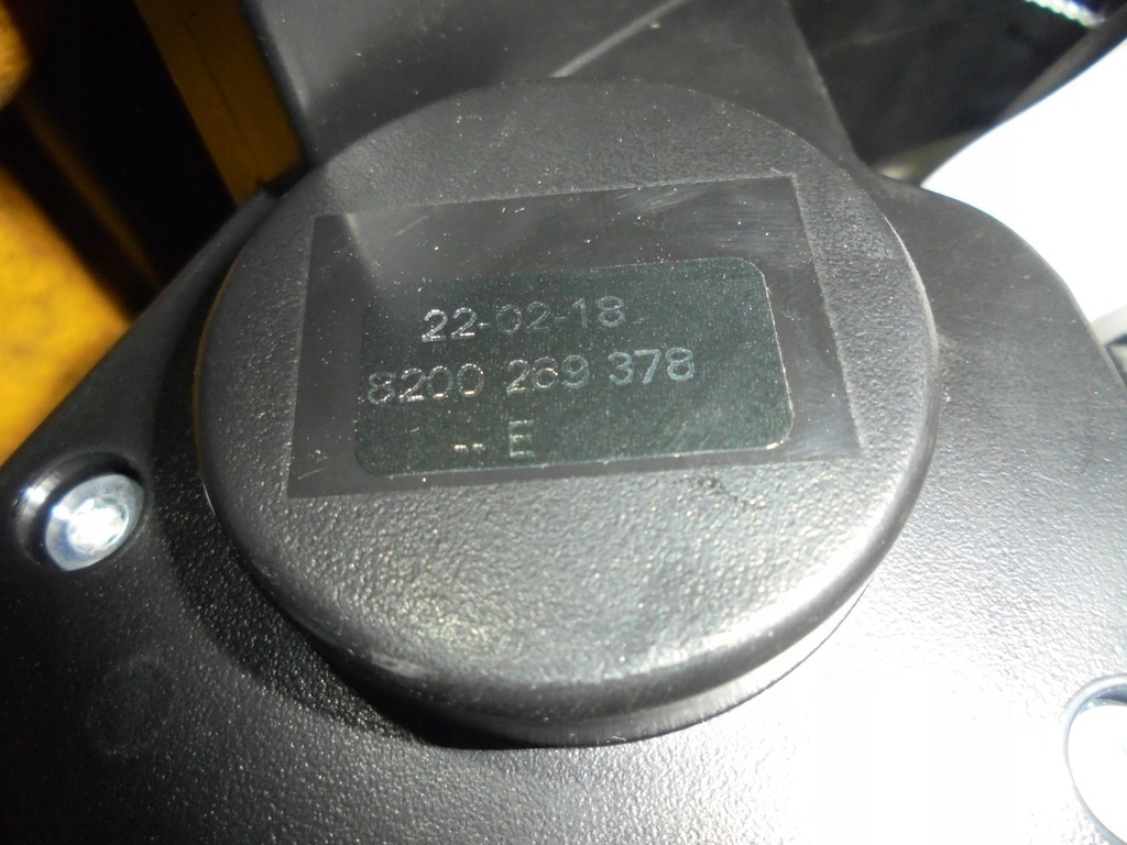 фото №3, Подъемник кронштейн колеса запасного renault clio iv lift 2018 0,9 tce хэтчбек