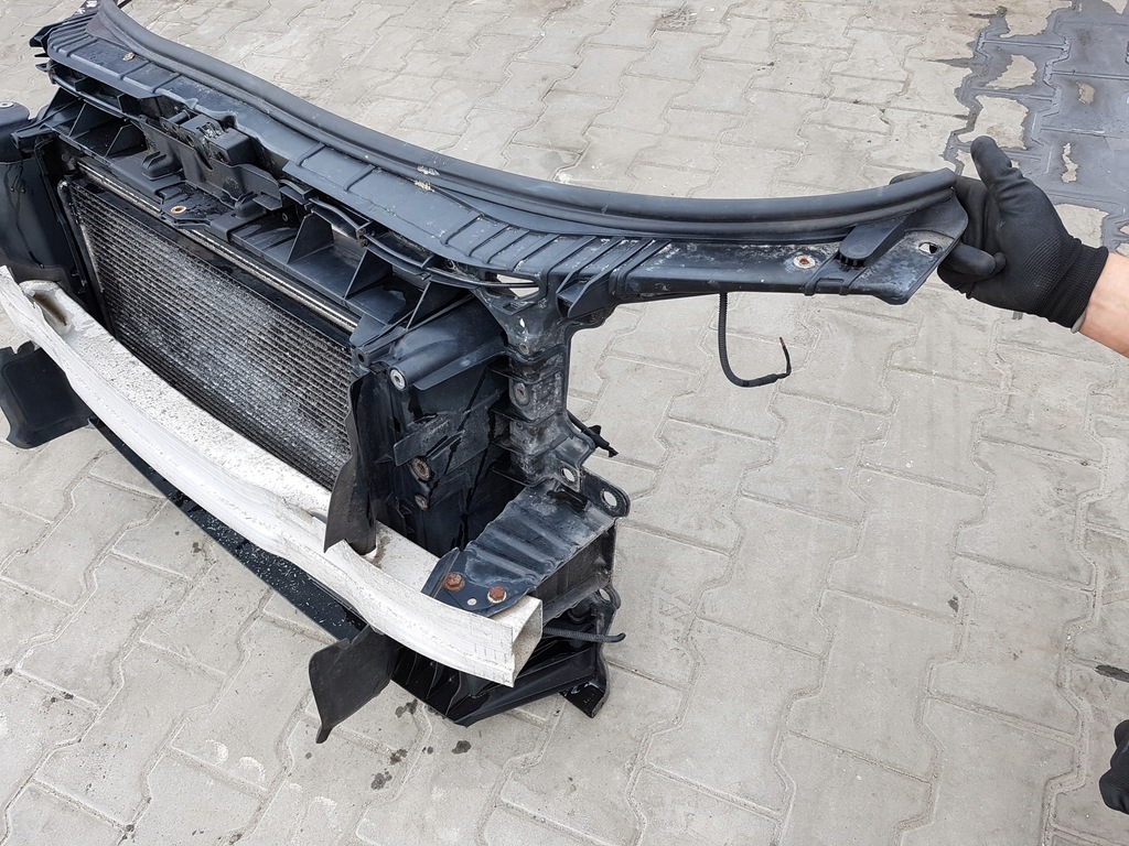 фото №4, Audi a3 8p lift 08r- 1.9 tdi pas передній радіатор