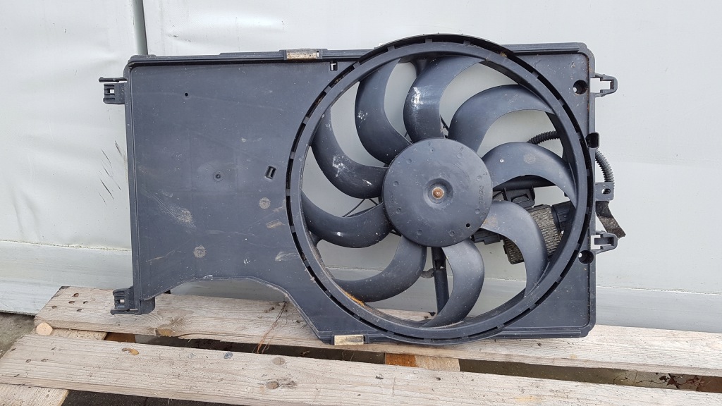 Opel corsa e adam 1.0 1.4 turbo 1.3 cdti вентилятор радиатора исправный в Украине