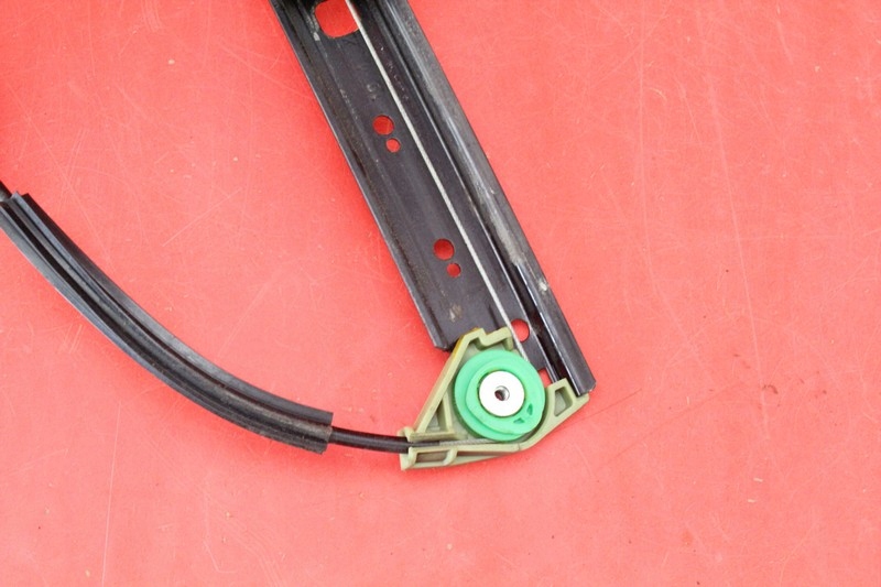 фото №11, Підйомник скло лівий задня 4l959801b audi q7 4l 05-09