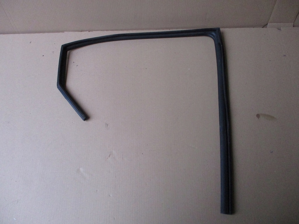 фото №1, Прокладка скло двері права задня hyundai i30