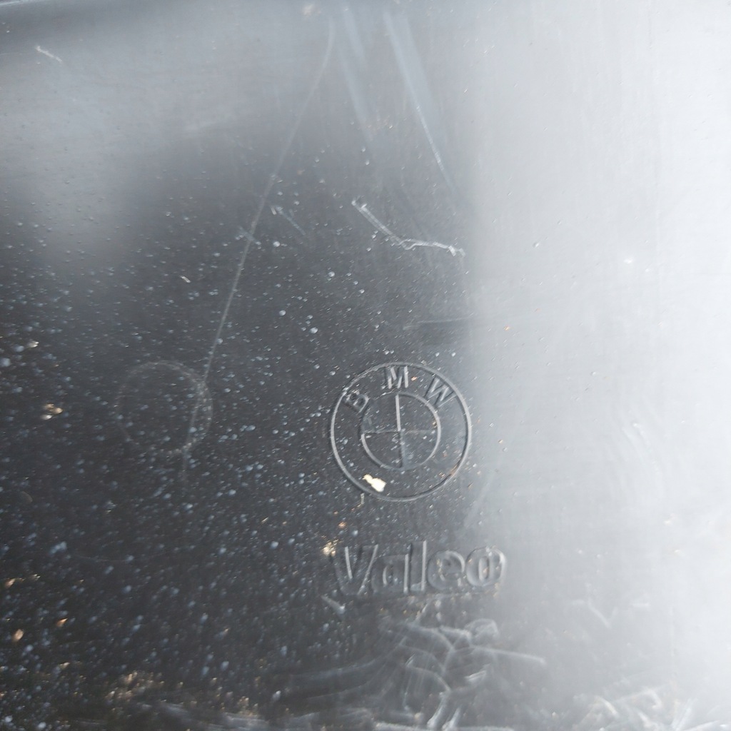 фото №11, Bmw x1 u11 - шторка нижняя жалюзи электрическая