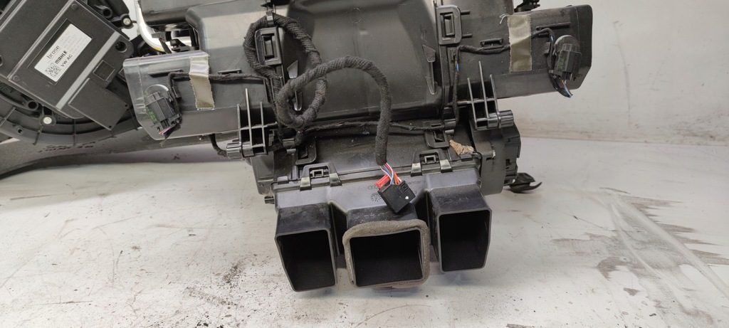 фото №5, Отопитель комплектная audi a4 b9 8w2816005g uk