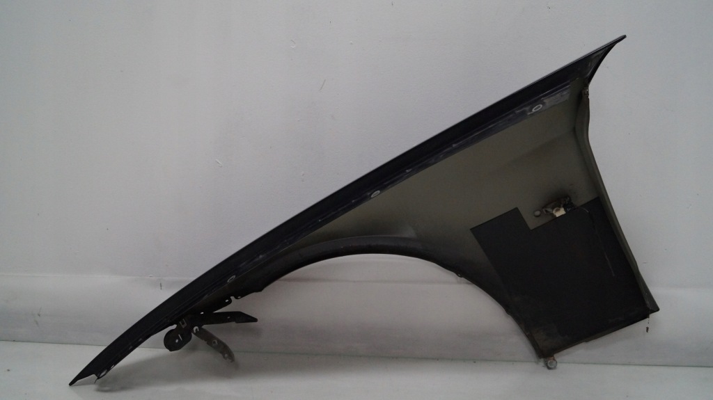 Крыло  передний правый  bmw seria 3 e90 668 2007 Доставка