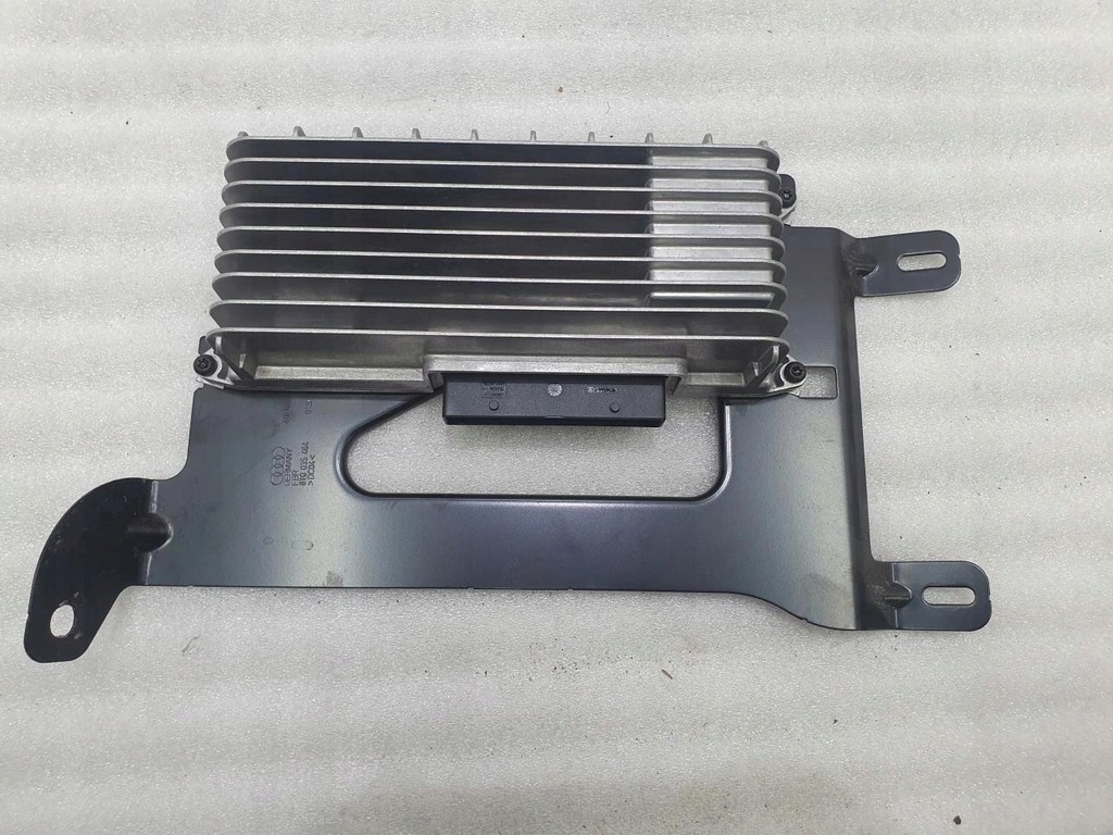 фото №1, Підсилювач динаміків audi оригінальний номер 8t0035223ab