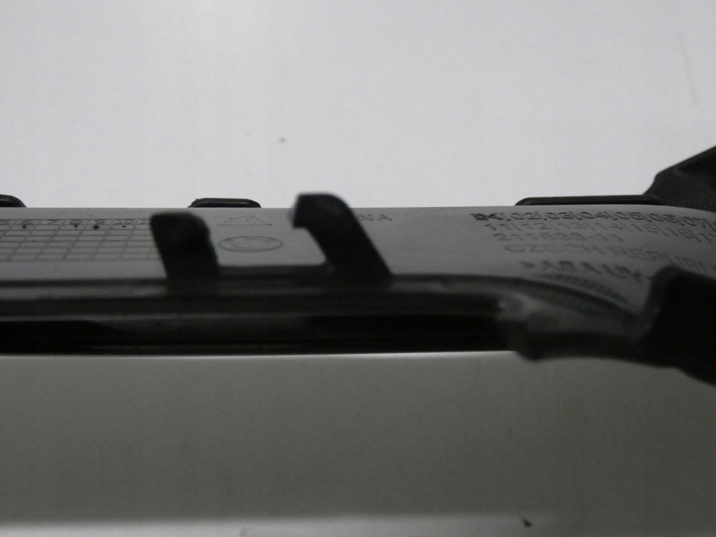 Решётка бампера bmw x-1 f48 рестайлинг  левая 220. Недорого